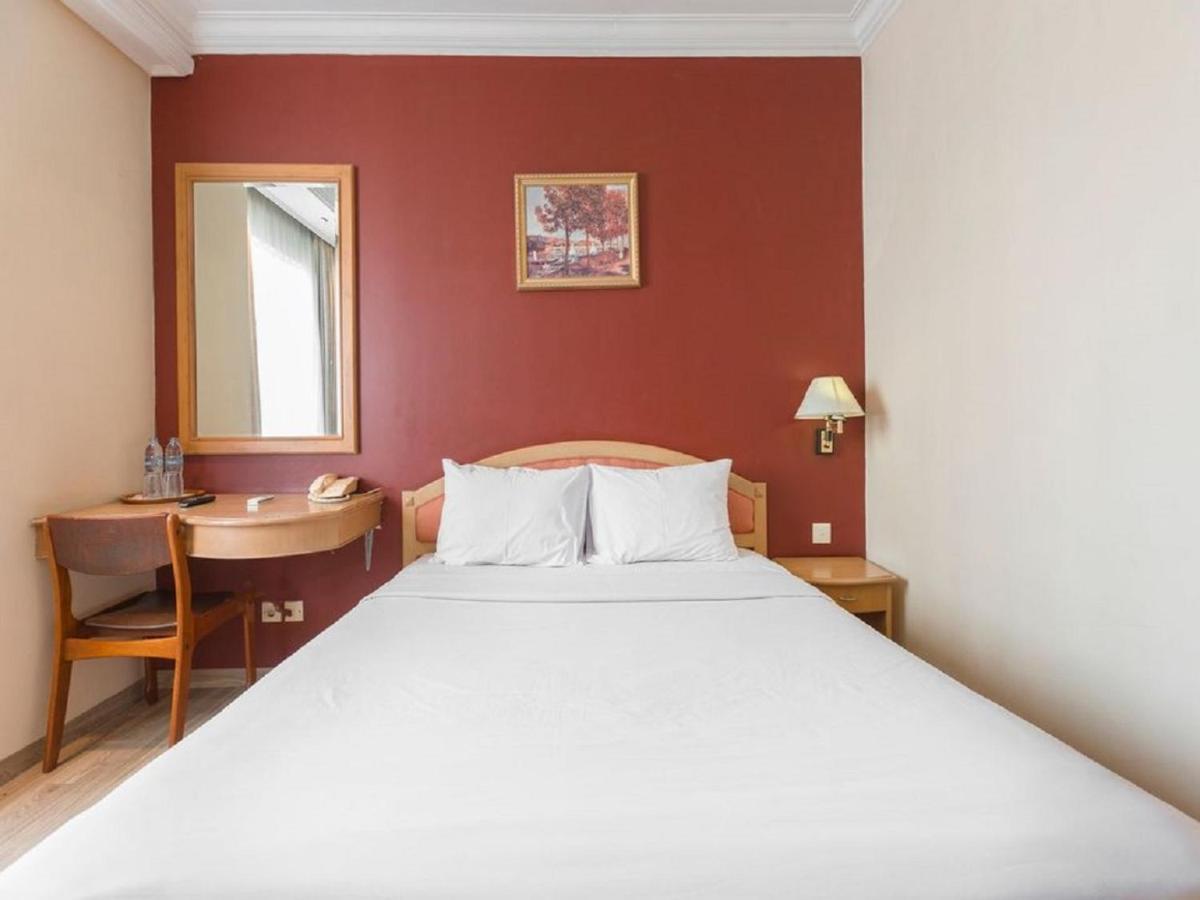 Hotel Bulevar Tanjung Duren Jakarta Luaran gambar